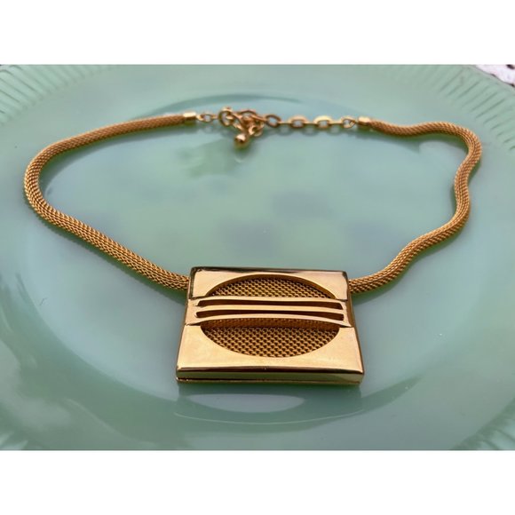 Vintage 1970s Square Pendant Mesh Choker Necklace Goldtone - Picture 1 of 14